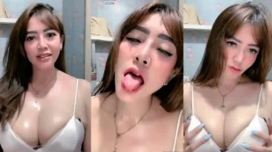 janda tebar pesona di camera